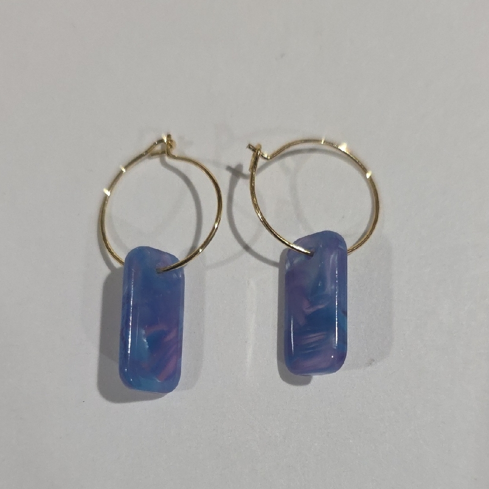 Gold Hoop Earrings with Blue Marbled Resin Accent – Elegant Women’s Jewelry - Picture 3 of 10